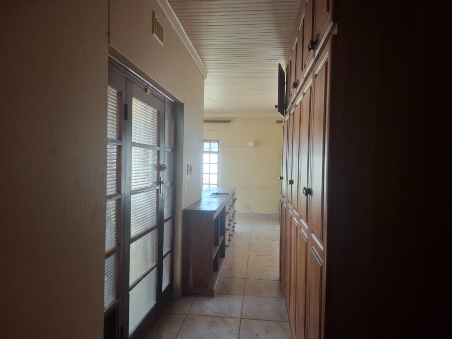 To Let 4 Bedroom Property for Rent in Suidrand Free State